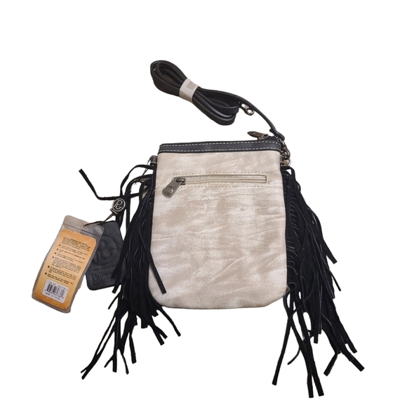 P&G Collection Crossbody Bag with Floral & Fringe NWT boho Western Cowgirl - Picture 2 of 7